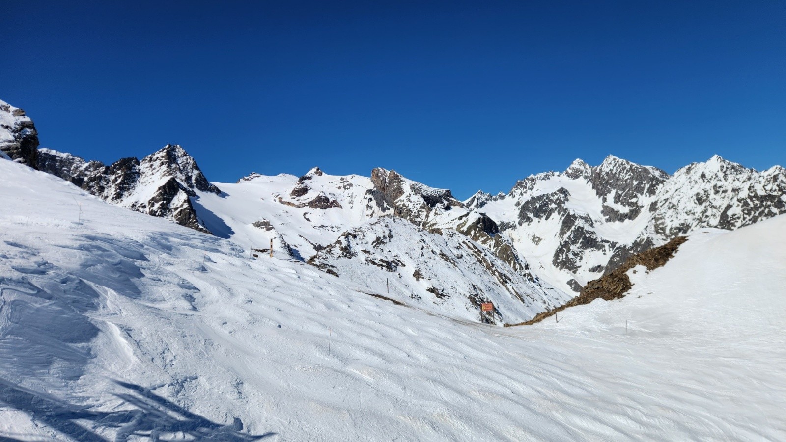 Le col des Neyzets vu du télésiège