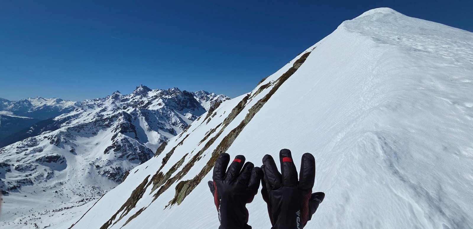 Arêtes menant à la Bédina