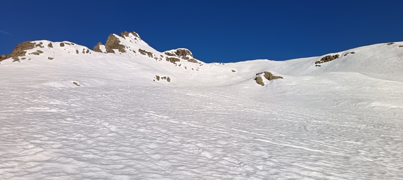 #3 Neige bien trafolée et dure à la montée c Neige bien trafolée et dure à la montée c'est pas gagné