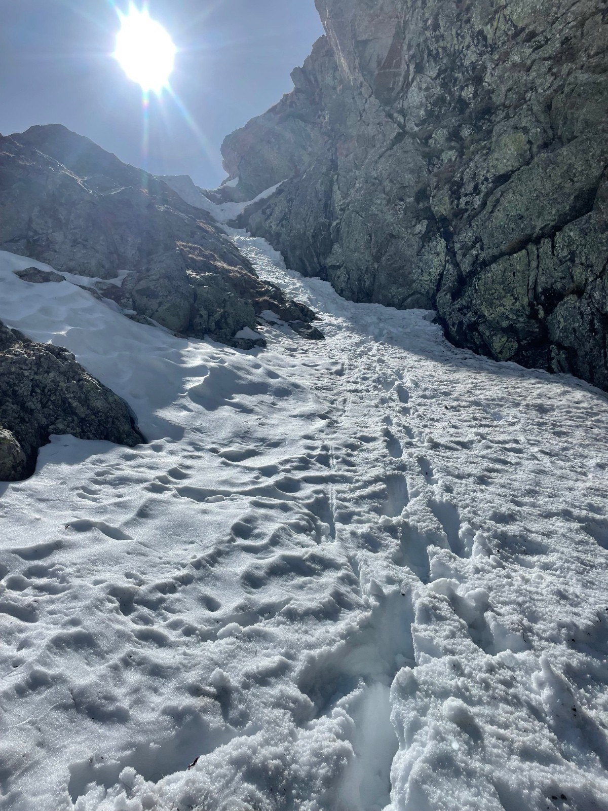 une variante de sortie pour Yadugaz pour éviter le couloir terminal qui n'était pas praticable&nbsp;