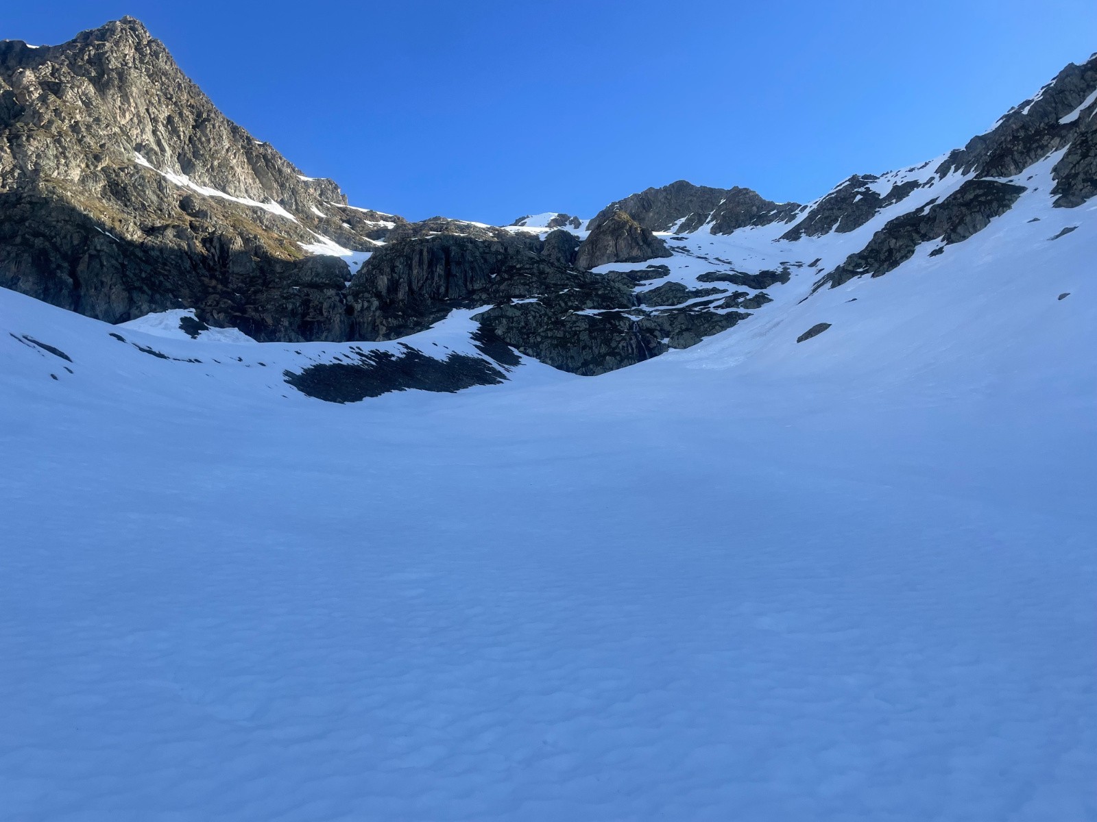 enneigement continu à 2000m
