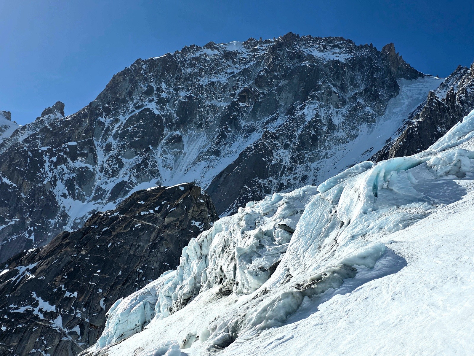 Seracs devant la FN des Droites&nbsp;
