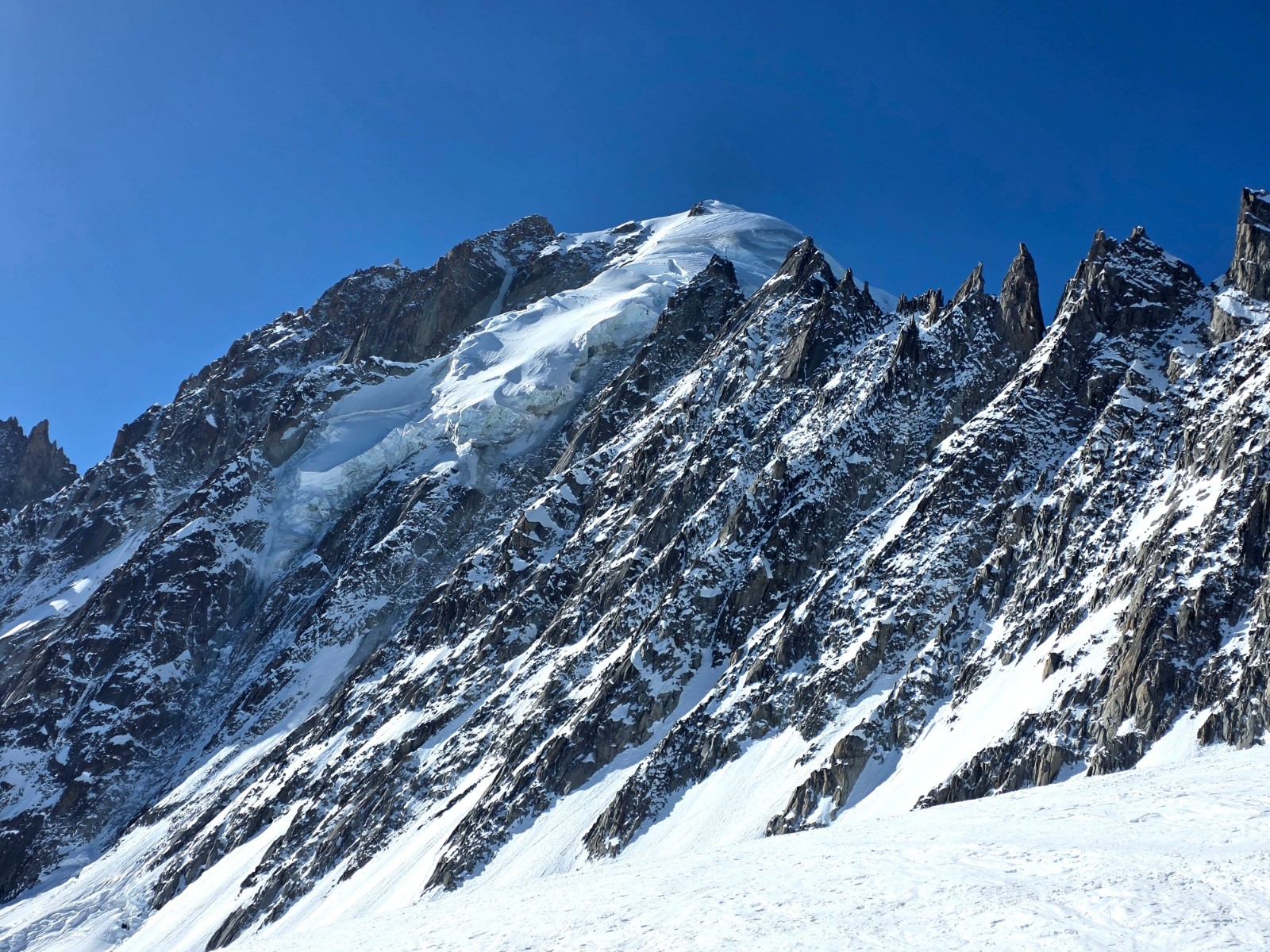 &nbsp;VUe sur la Haut de l arête des GM a la verte et sur la Calottte