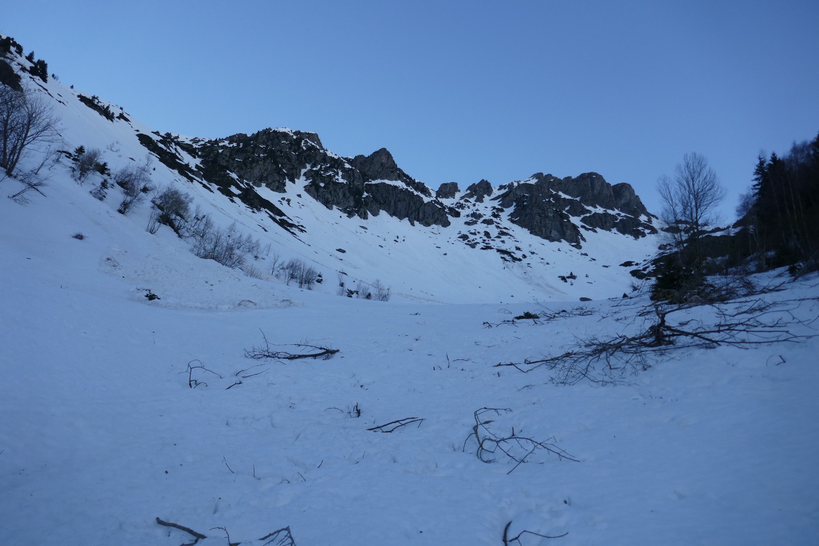 Ici aussi les avalanches ont fait du mal 