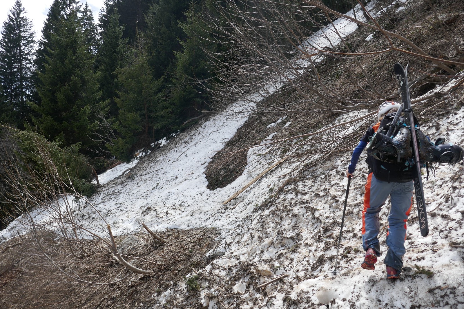 Quelques dépôts d'avalanche à traverser 