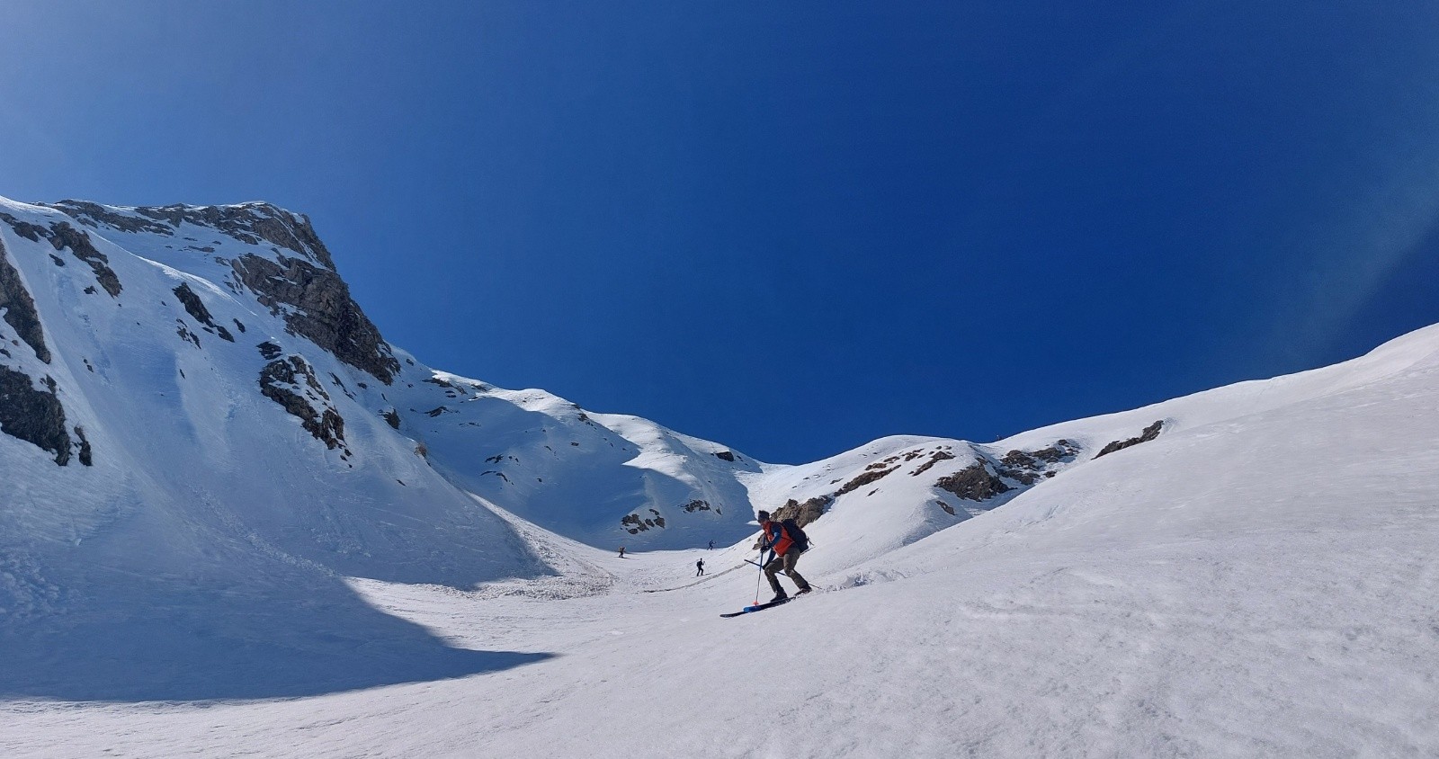 &nbsp;Descente dans le pipe proche du sommet