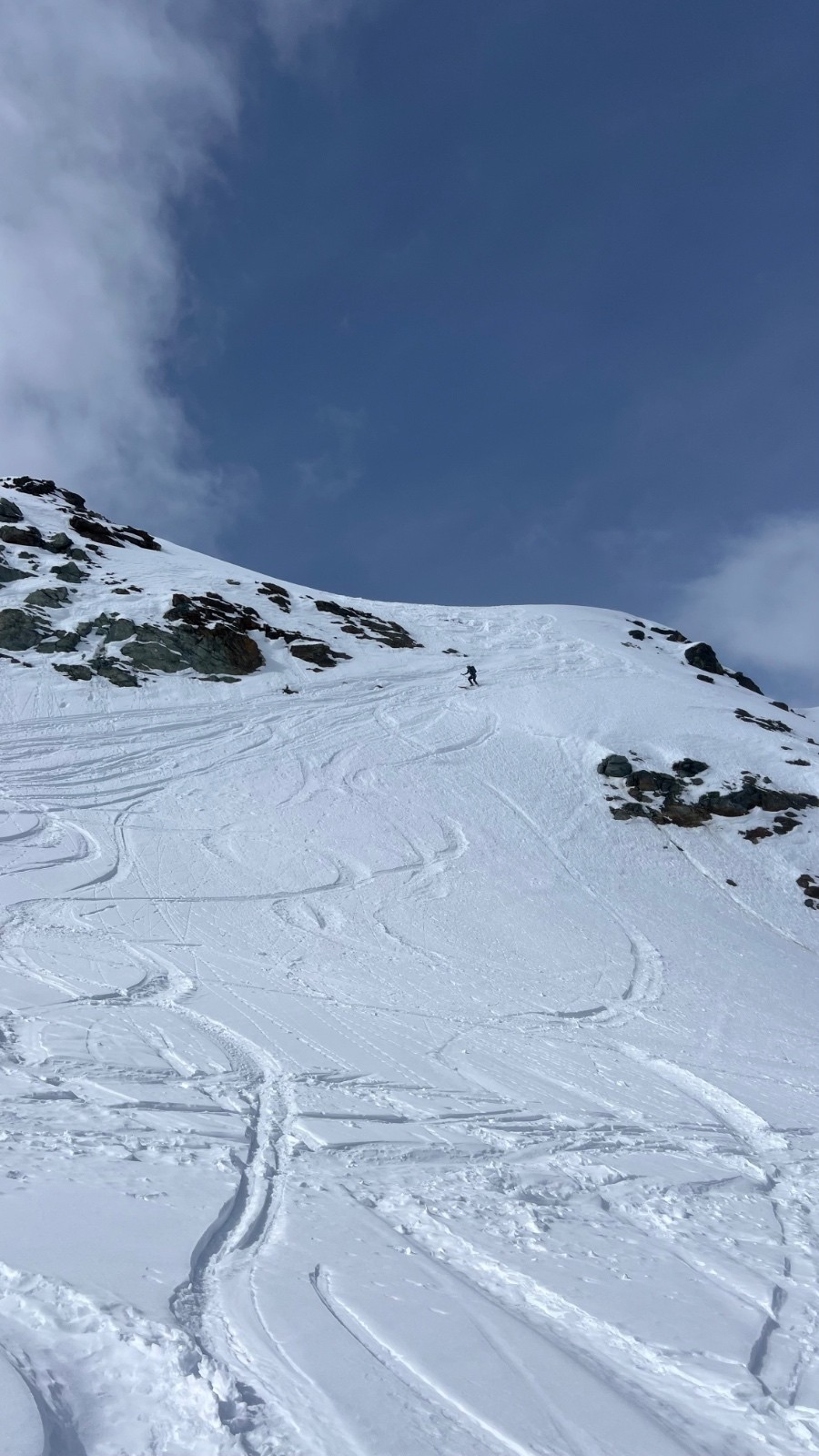 Sous le col du Pigne, entrée dans la pente
