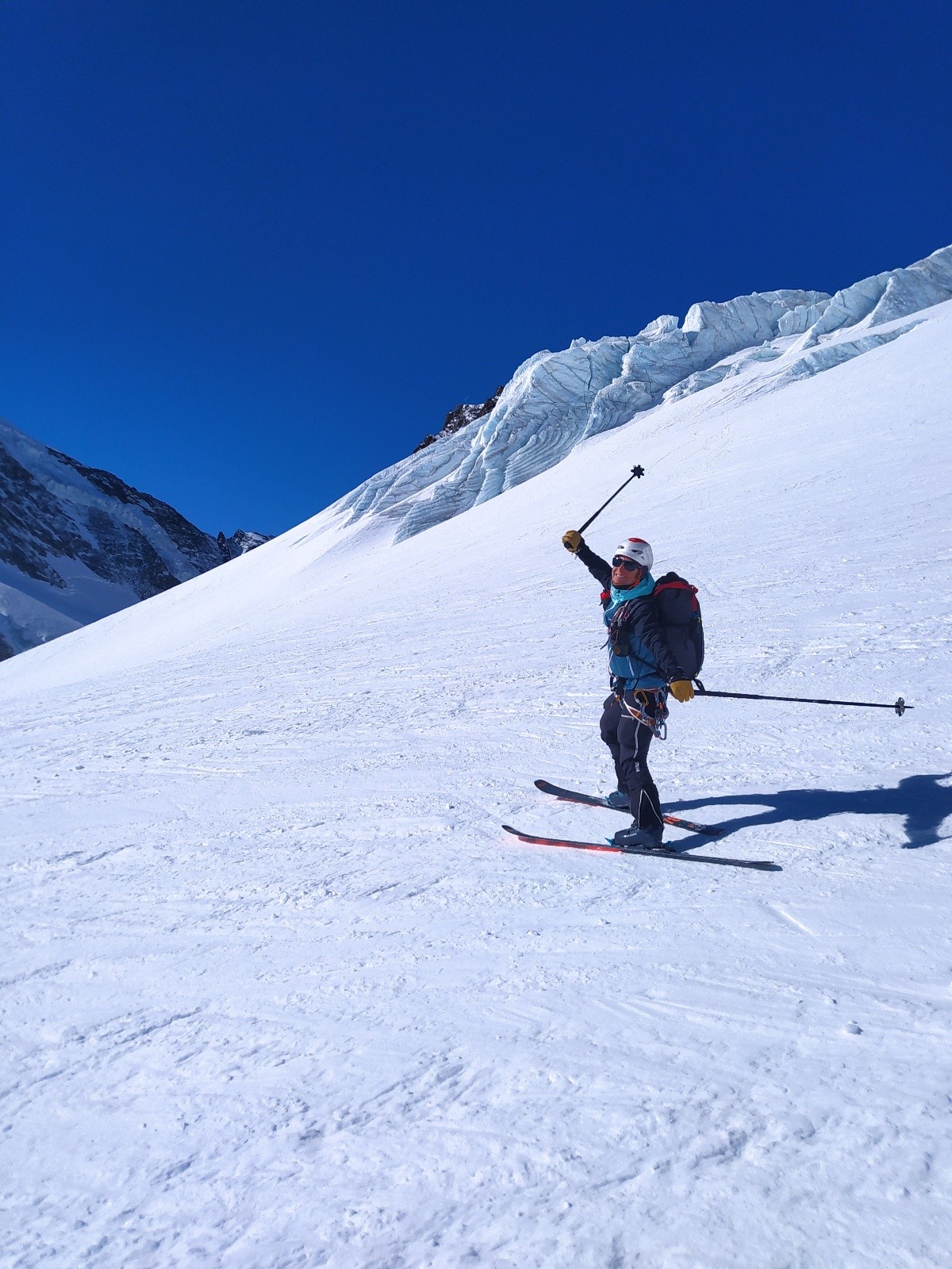 &nbsp;29 Descente sur le glacier du Stockji