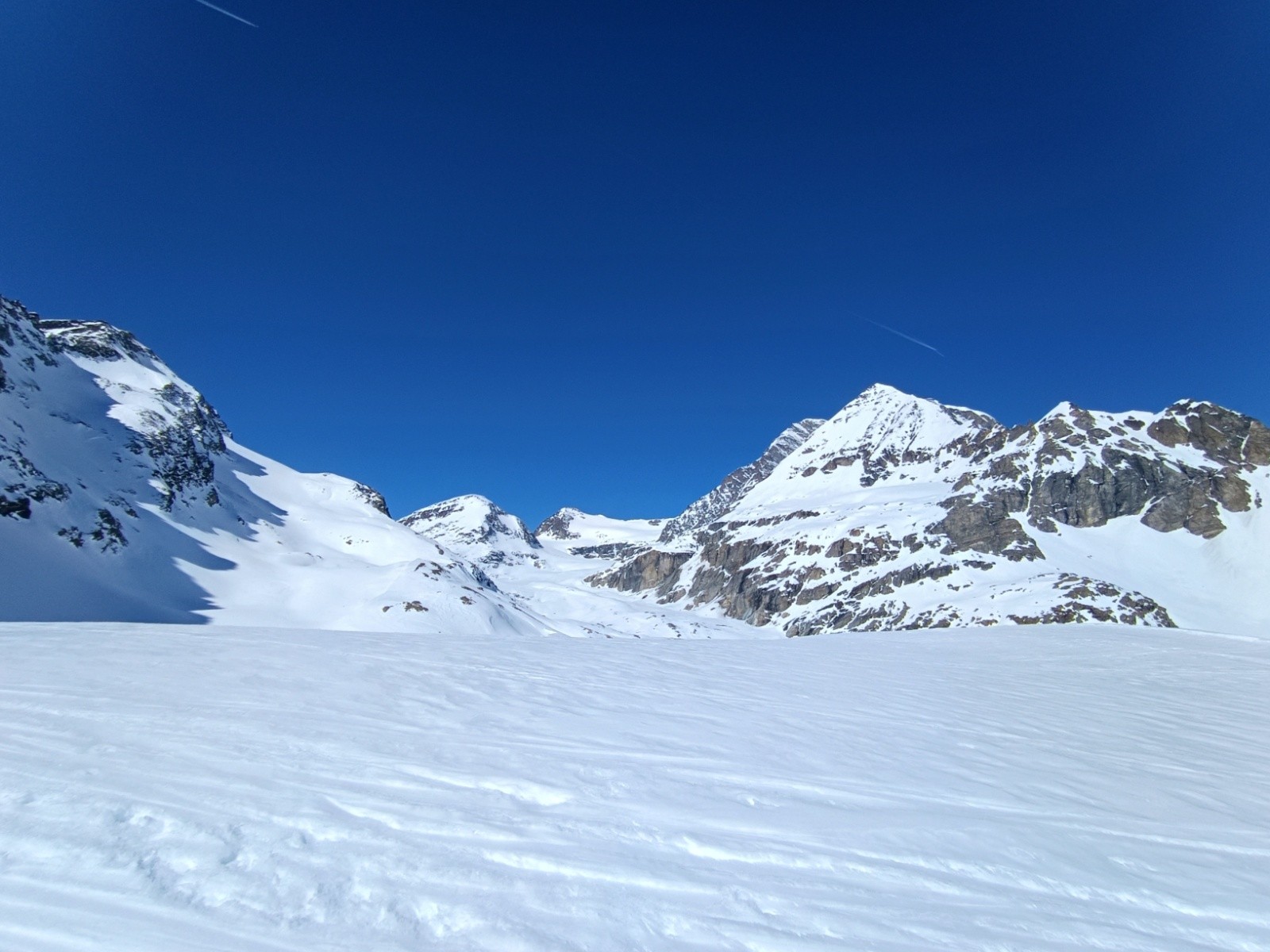 &nbsp;17 Vue sur la descente du glacier du Mont Durand