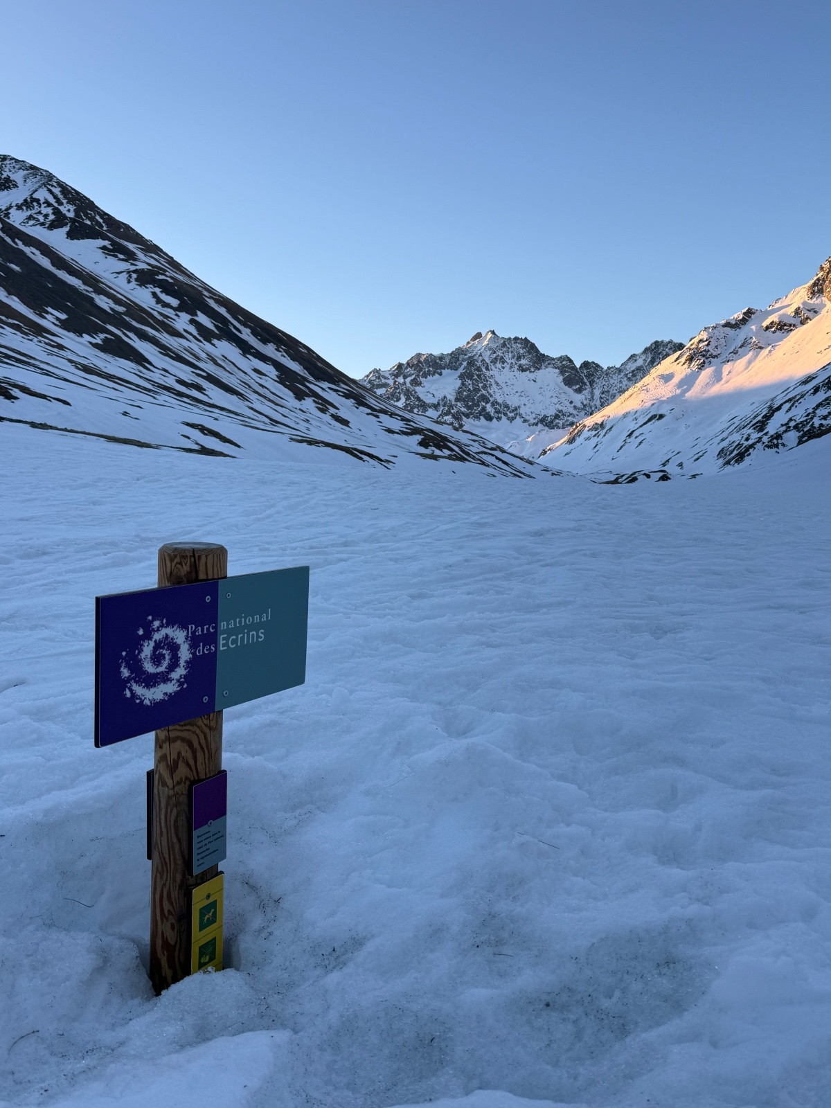 &nbsp;Entrée dans le cœur du parc pour 5 jours de raid à ski&nbsp;