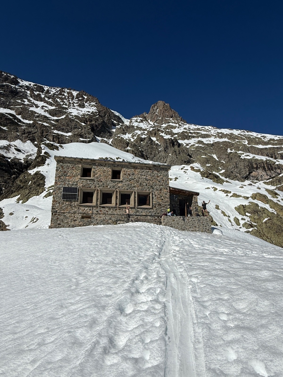 #13 Arrivé au refuge du Pelvoux Arrivé au refuge du Pelvoux