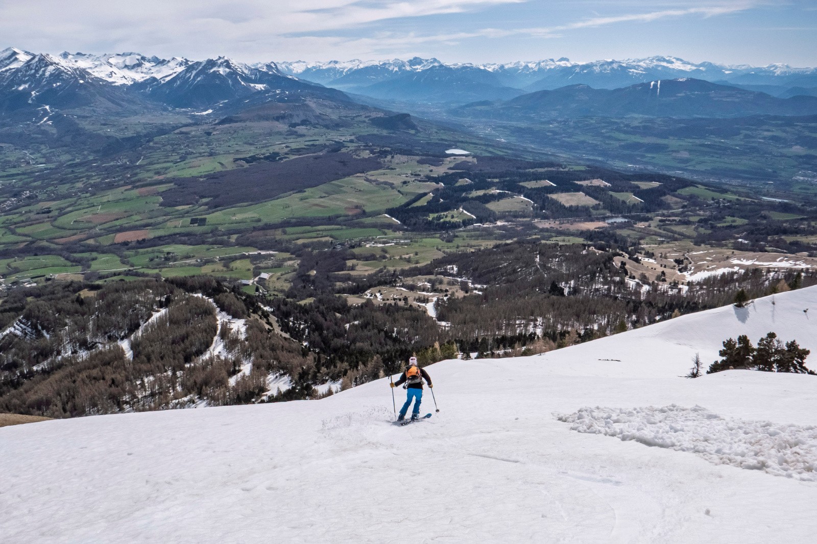 Sur le haut juste à droite du couloir&nbsp;&nbsp;