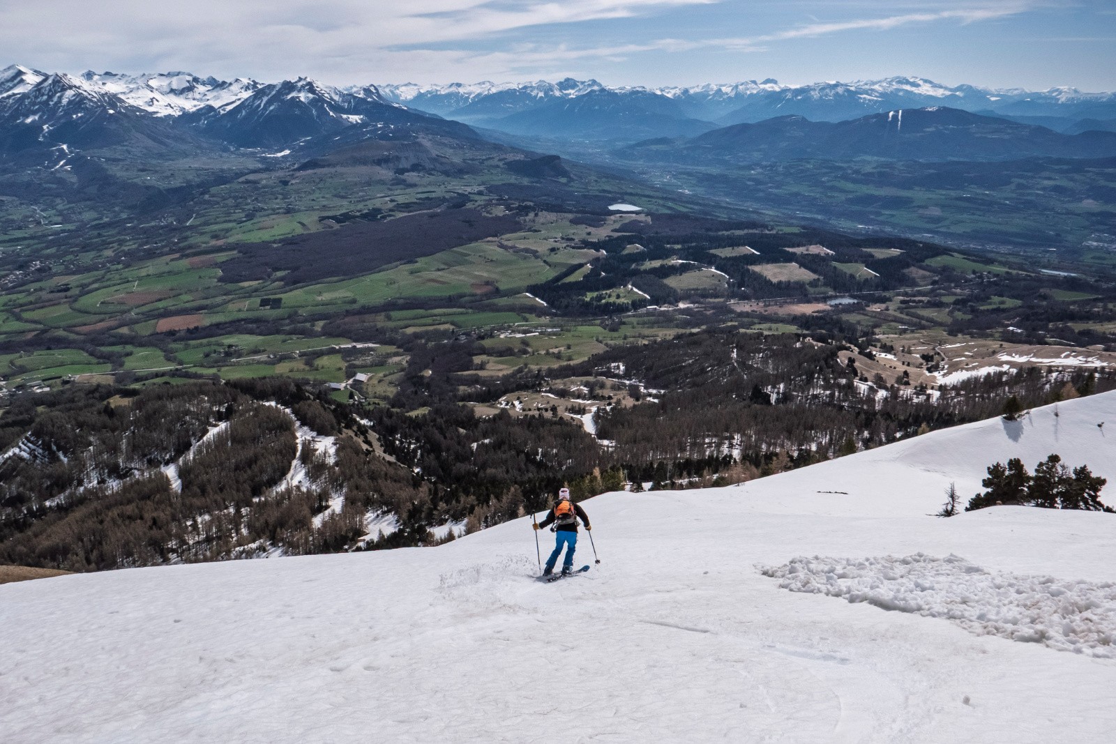 Sur le haut juste à droite du couloir&nbsp;