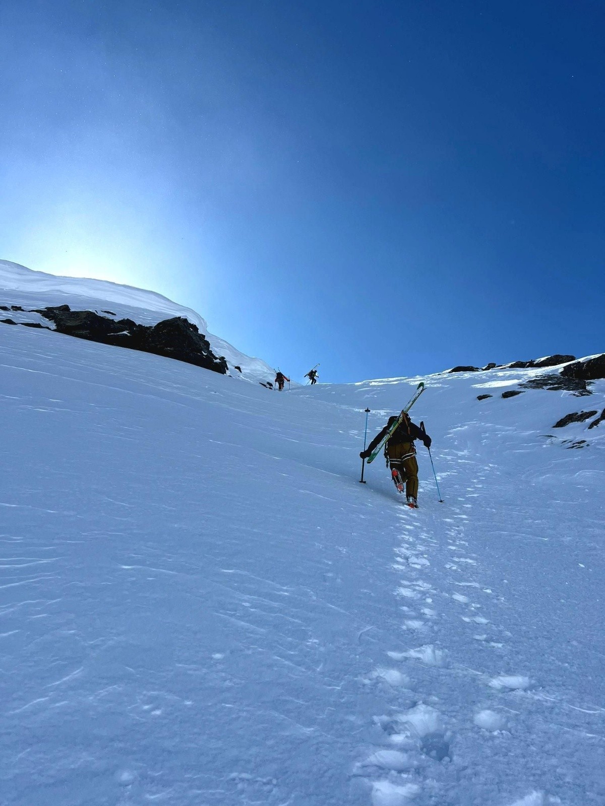 J6: Mathieu dans le 1er couloir de la Cima di Forni Centrale (3240m) (4.2/E2)&nbsp;