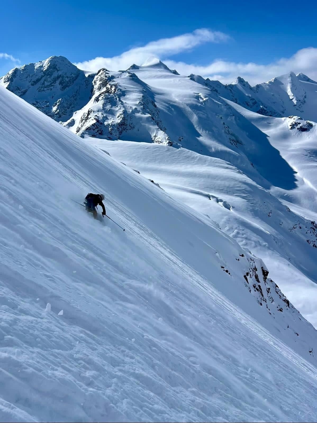 J2: Mathieu dans la face N (4.2/E2) de la Punta Cadini, excellente poudre&nbsp;