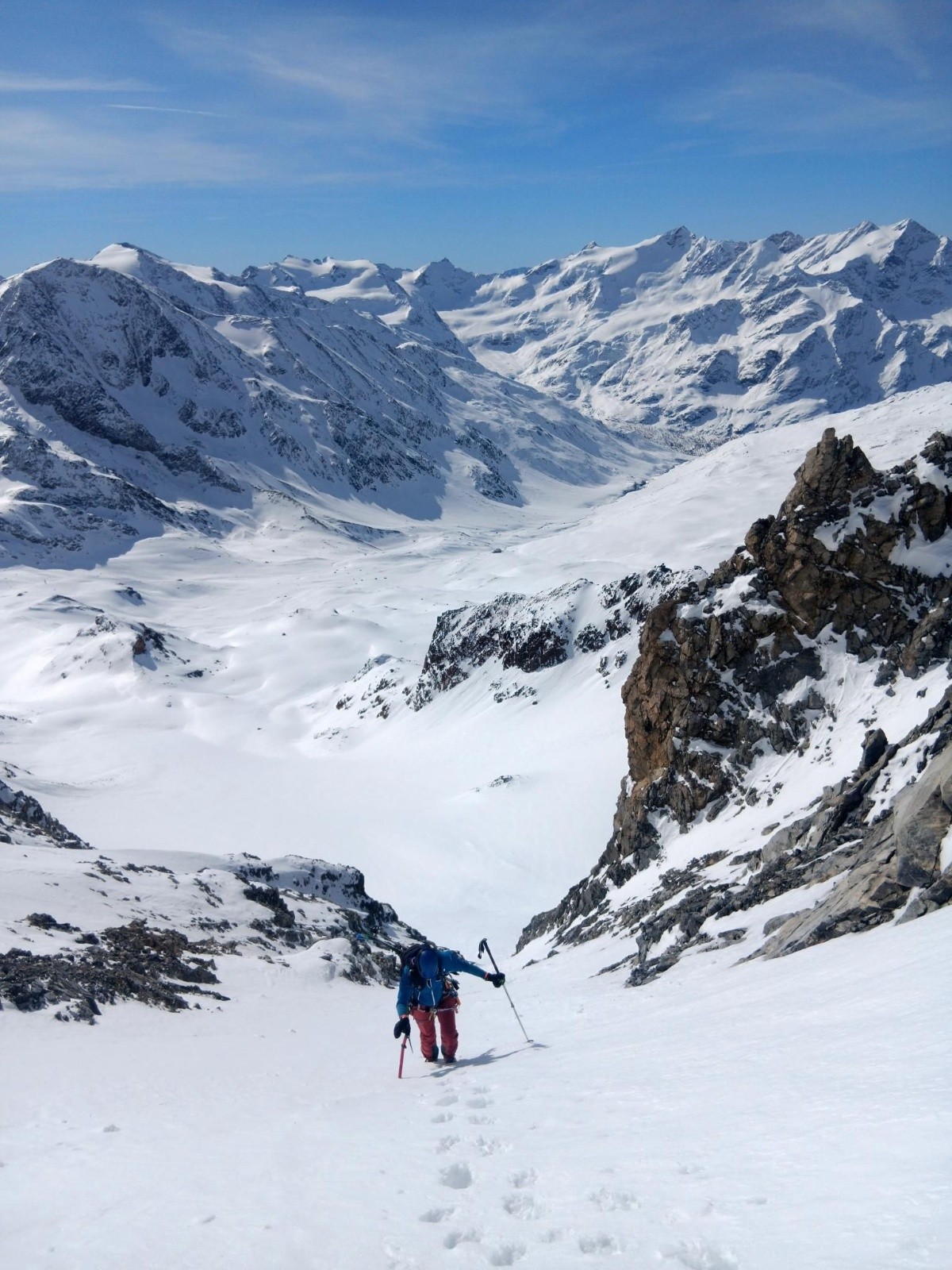 &nbsp;J4: Marine dans le canale Meraldi (4.3/E2)