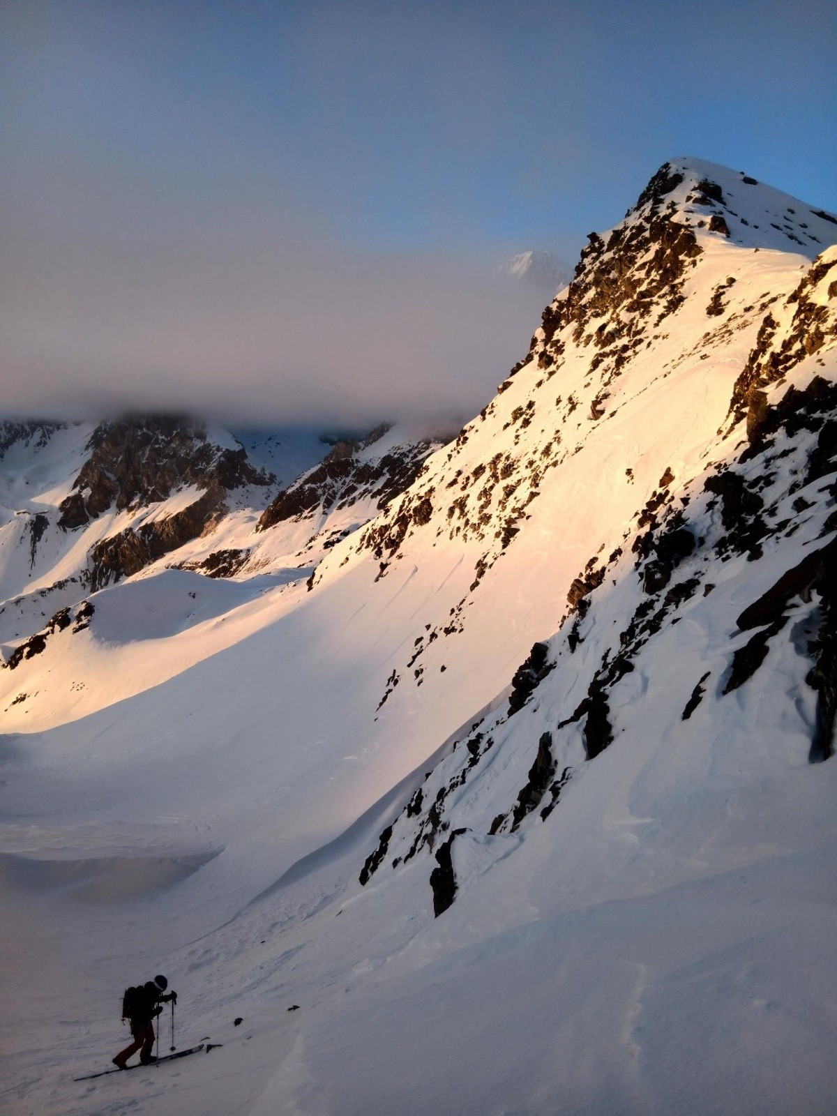 &nbsp;J6: Marine dans les couleurs du soir juste avant le Passo Zebrù Sud