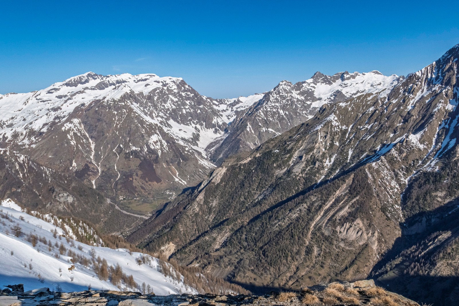 #6 Commence à être sec aussi côté Val estrèche Commence à être sec aussi côté Val estrèche