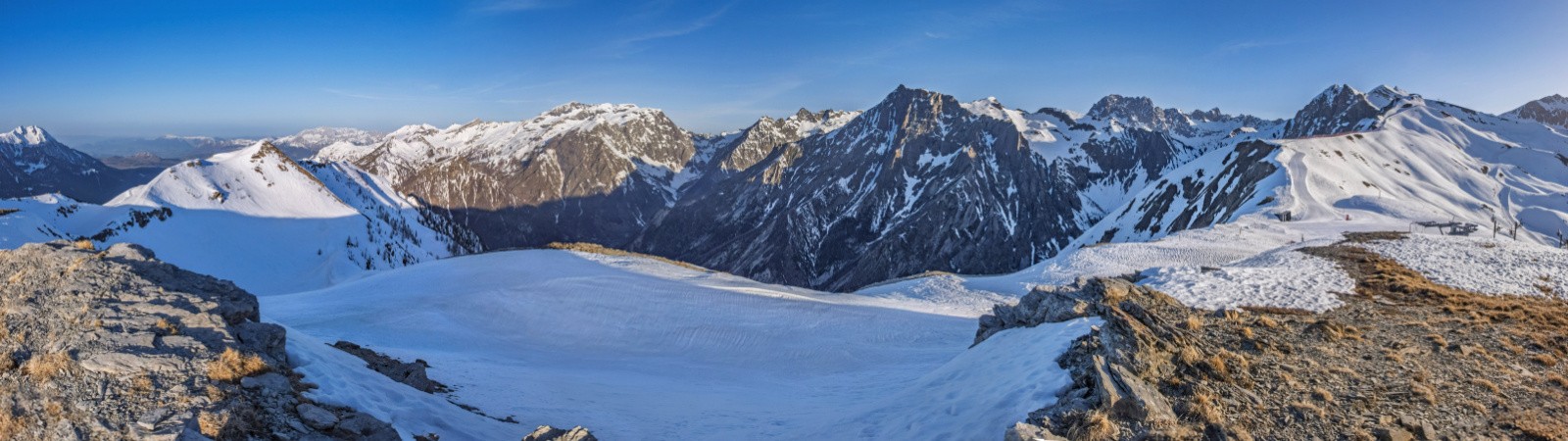 #2 Panorama Pointe de Méollion vers le NO, les 5 sommets du séjour en vue, état des lieux du secteur Panorama Pointe de Méollion vers le NO, les 5 sommets du séjour en vue, état des lieux du secteur