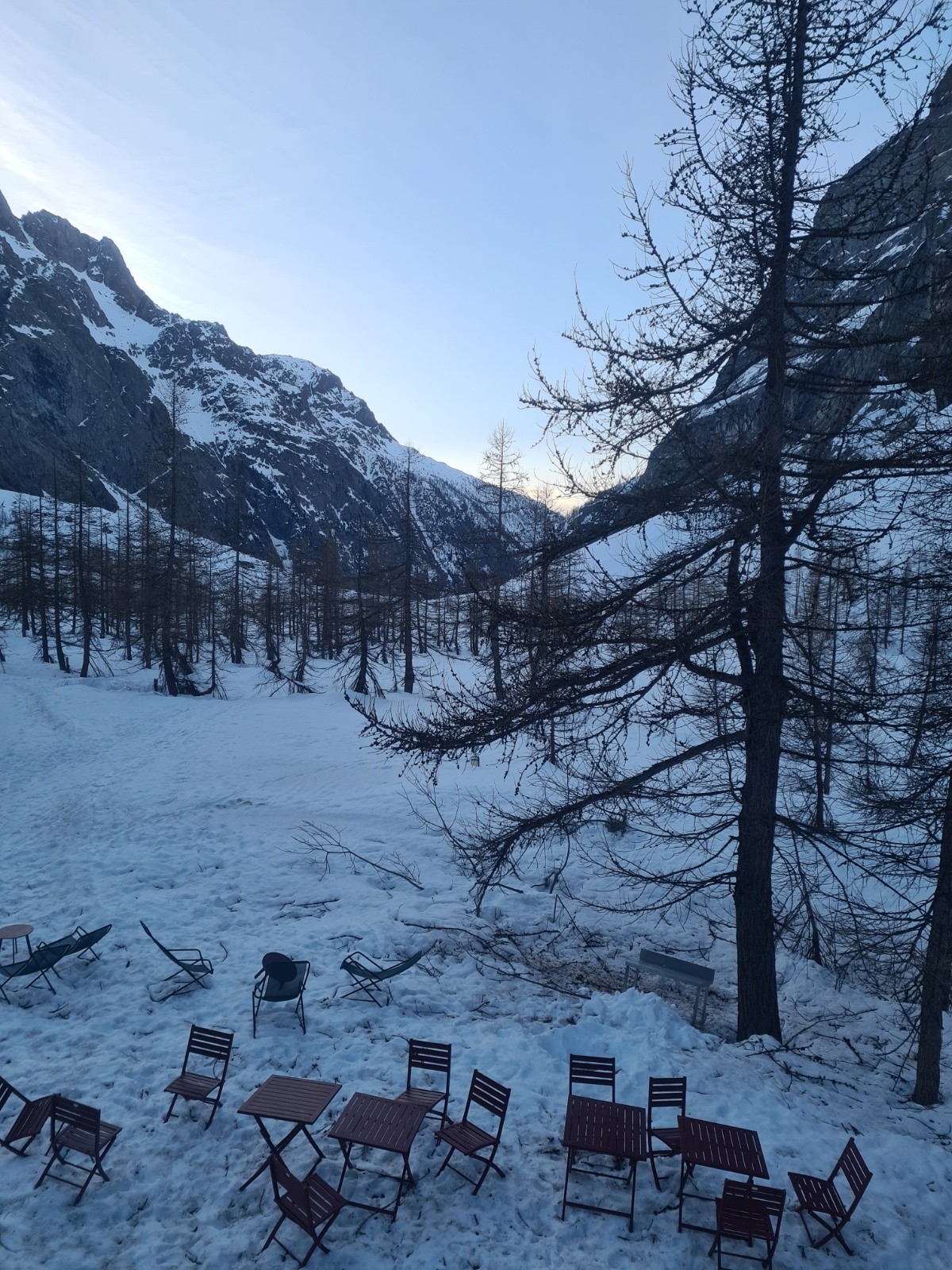 Soirée au refuge du Pré de Madame Carle ! Ahhhhh le repos après une journée intense !&nbsp;