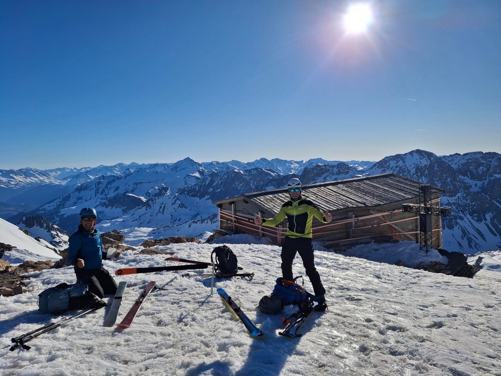 #38 J3 A la chapelle, Fred et Paul ont le sourire J3 A la chapelle, Fred et Paul ont le sourire