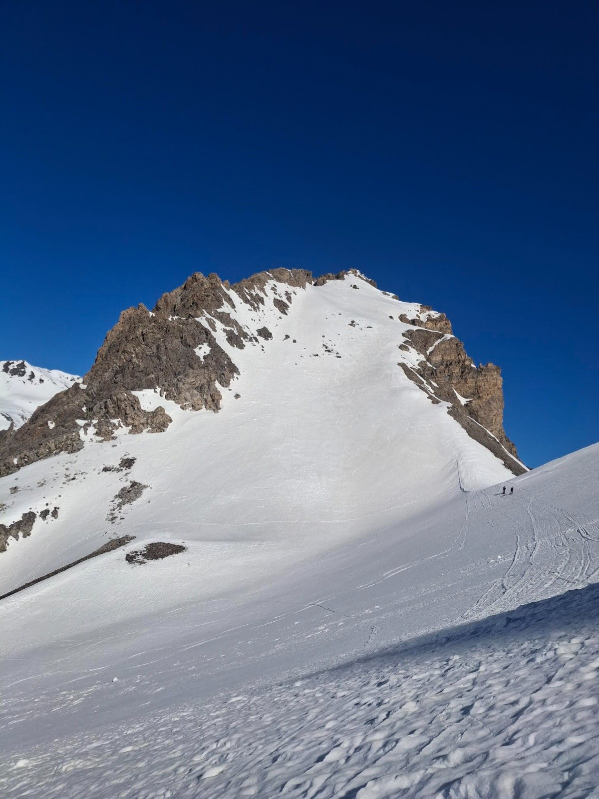 #8 J1 Col et Antécime 2710 m du sommet Rond J1 Col et Antécime 2710 m du sommet Rond