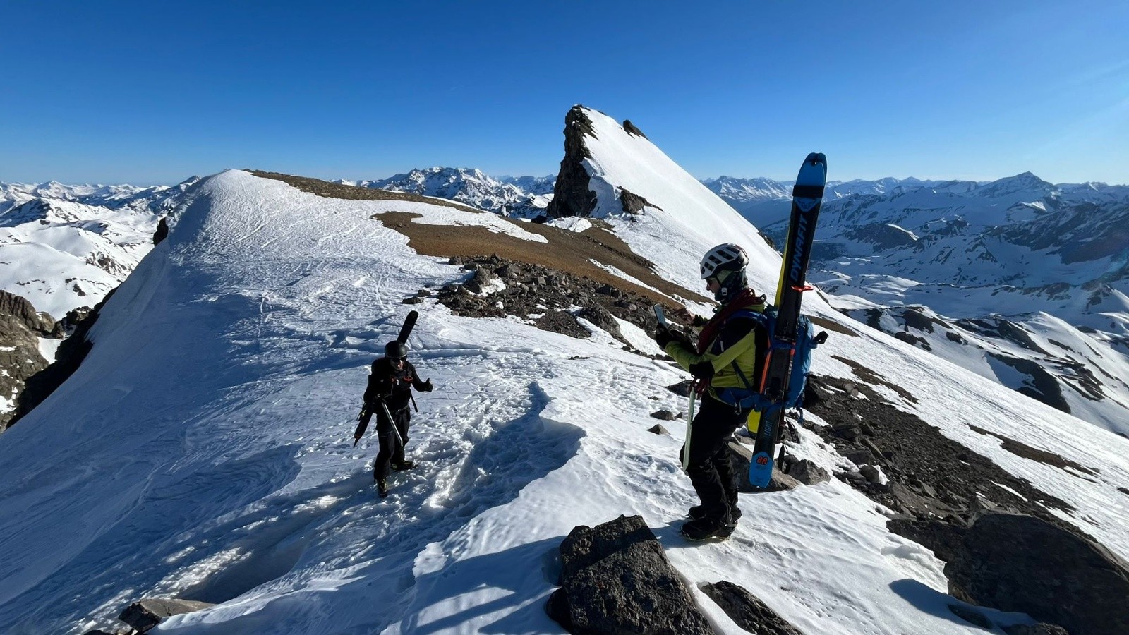 #40 J3 La sortie du couloir J3 La sortie du couloir