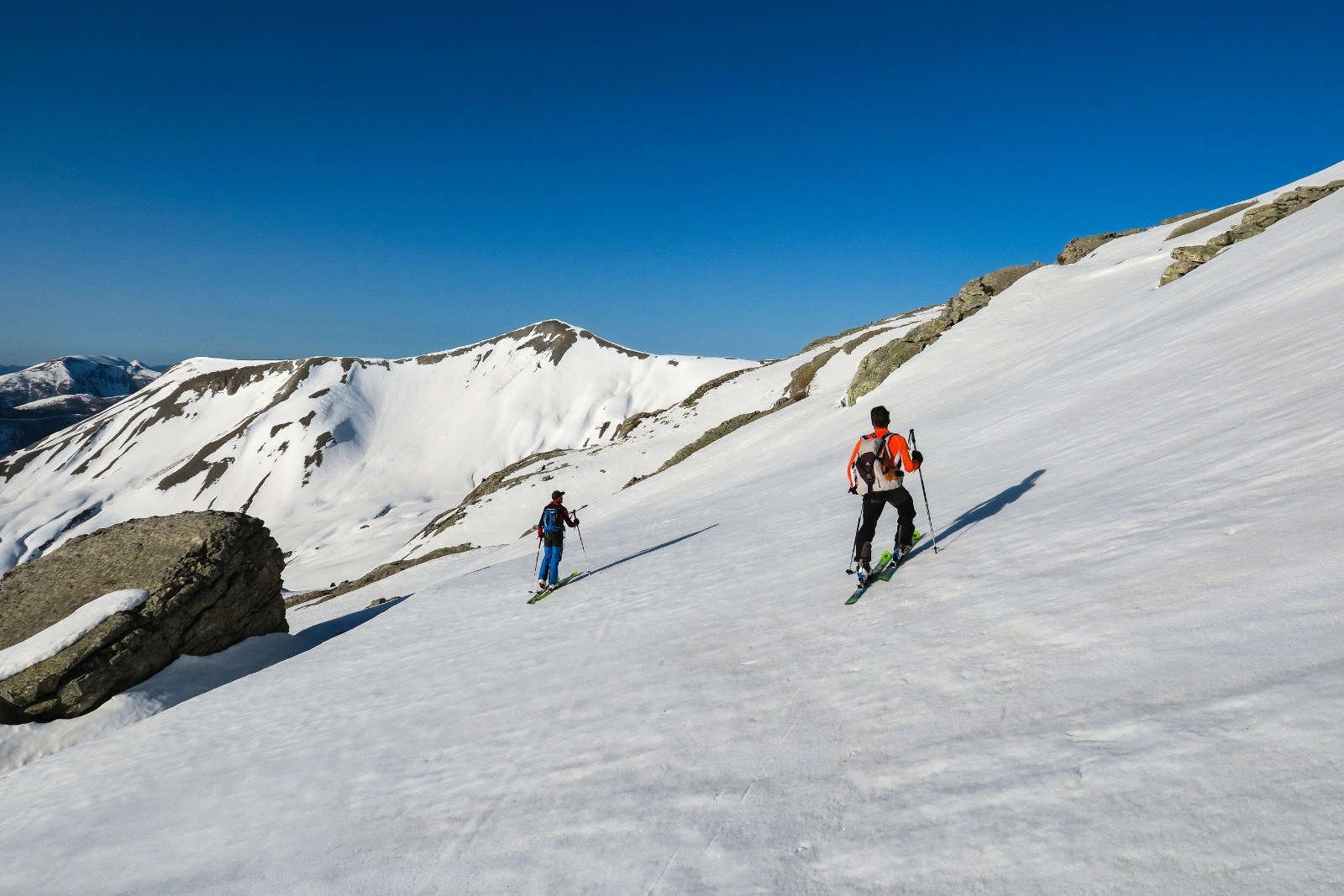 Les Mées de l'Estrop au loin&nbsp;