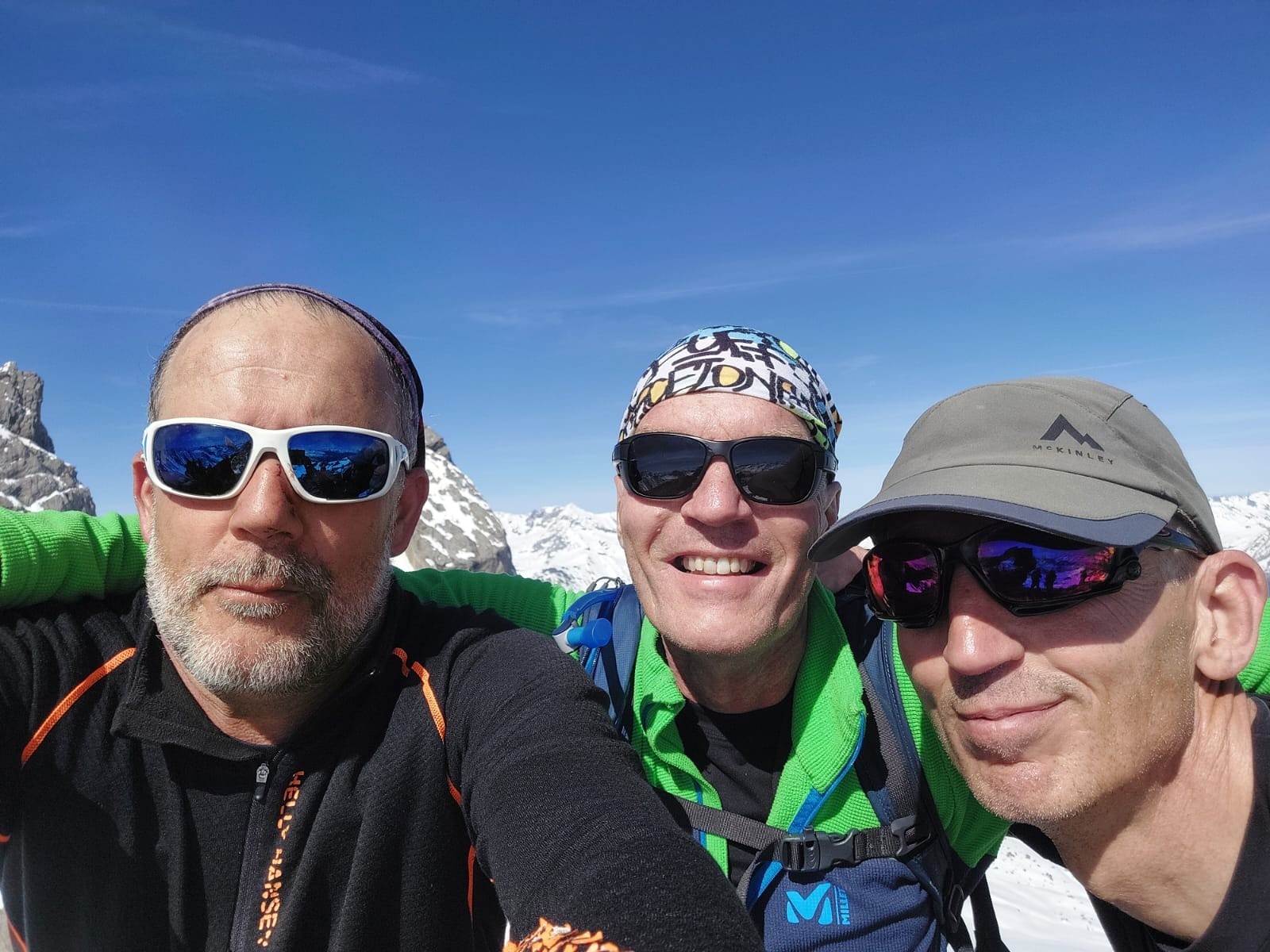 Les copains d'abord!