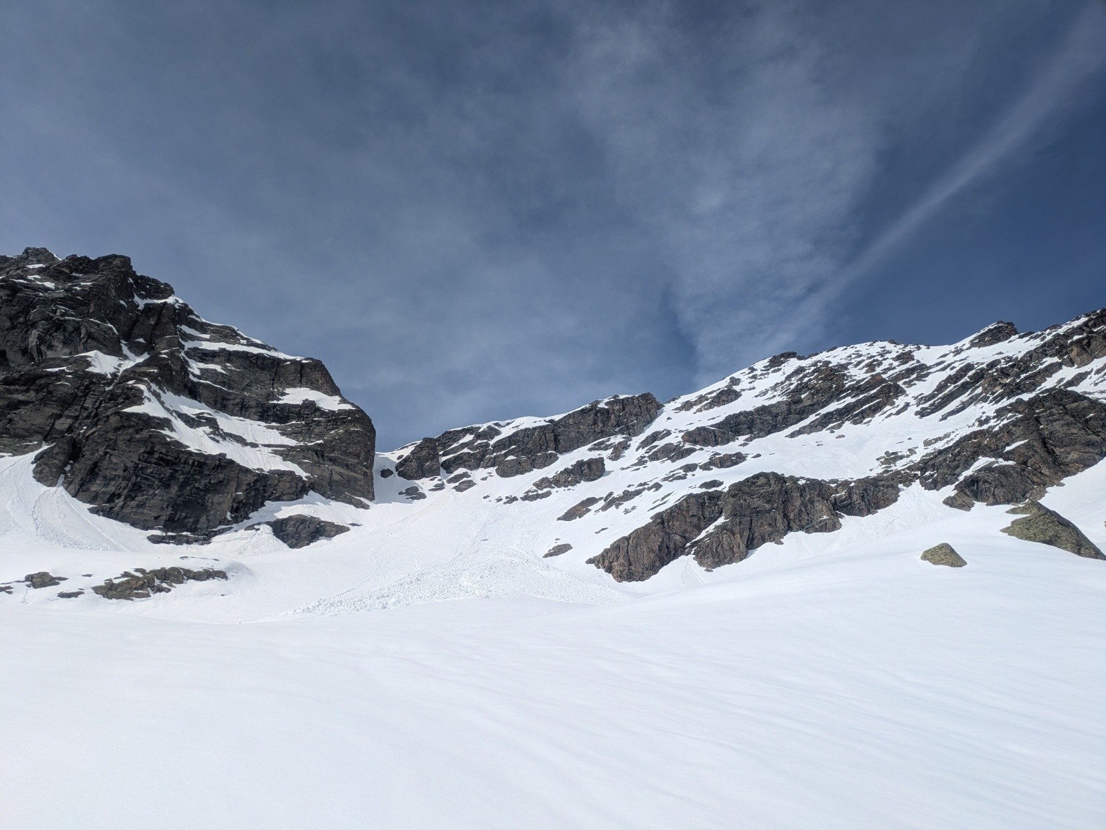 Col de la Gura sur la gauche&nbsp;