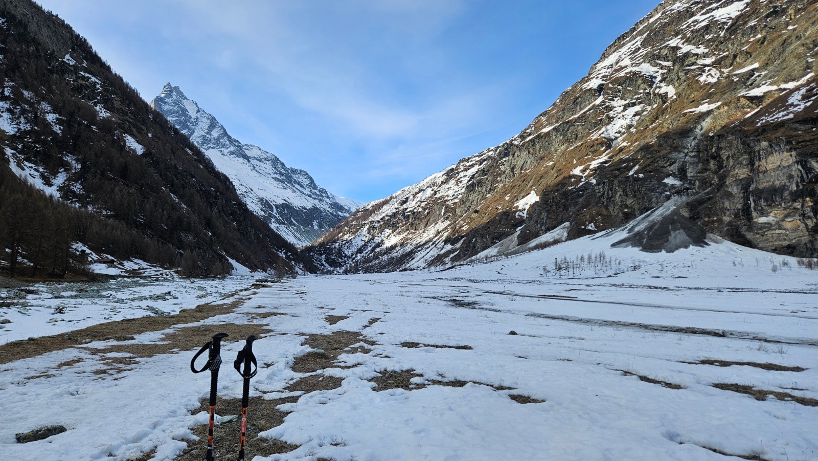 Plan de la Lé, encore un peu de neige