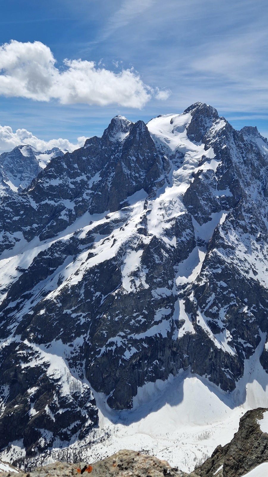 Le Pelvoux, du glacier des Violettes au névé des militaires