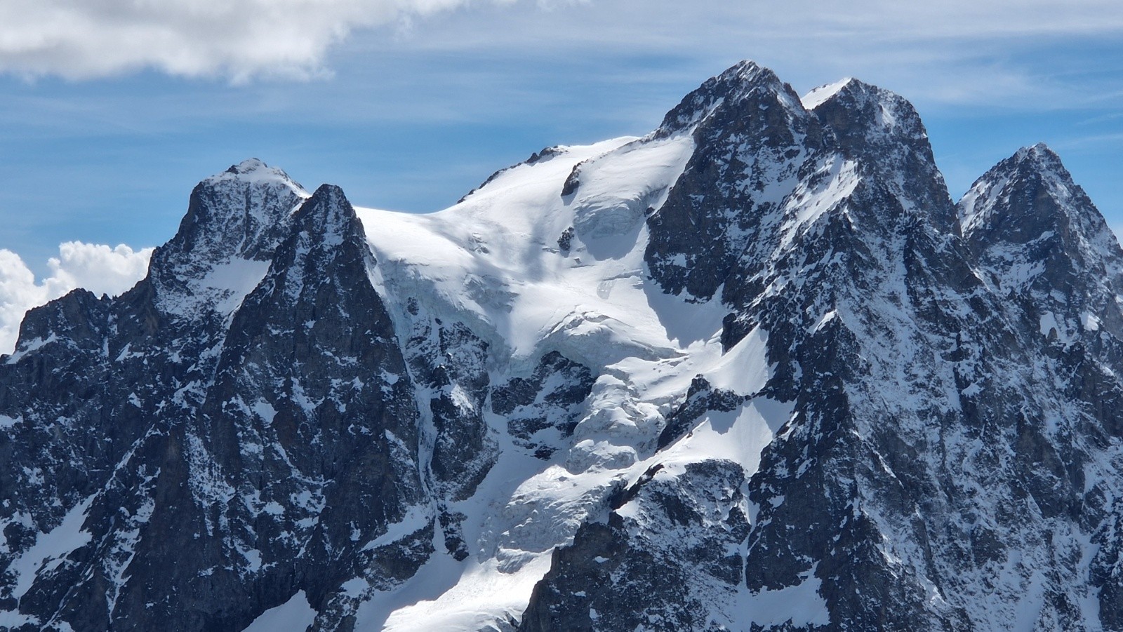 Le Pelvoux et ses Violettes&nbsp;