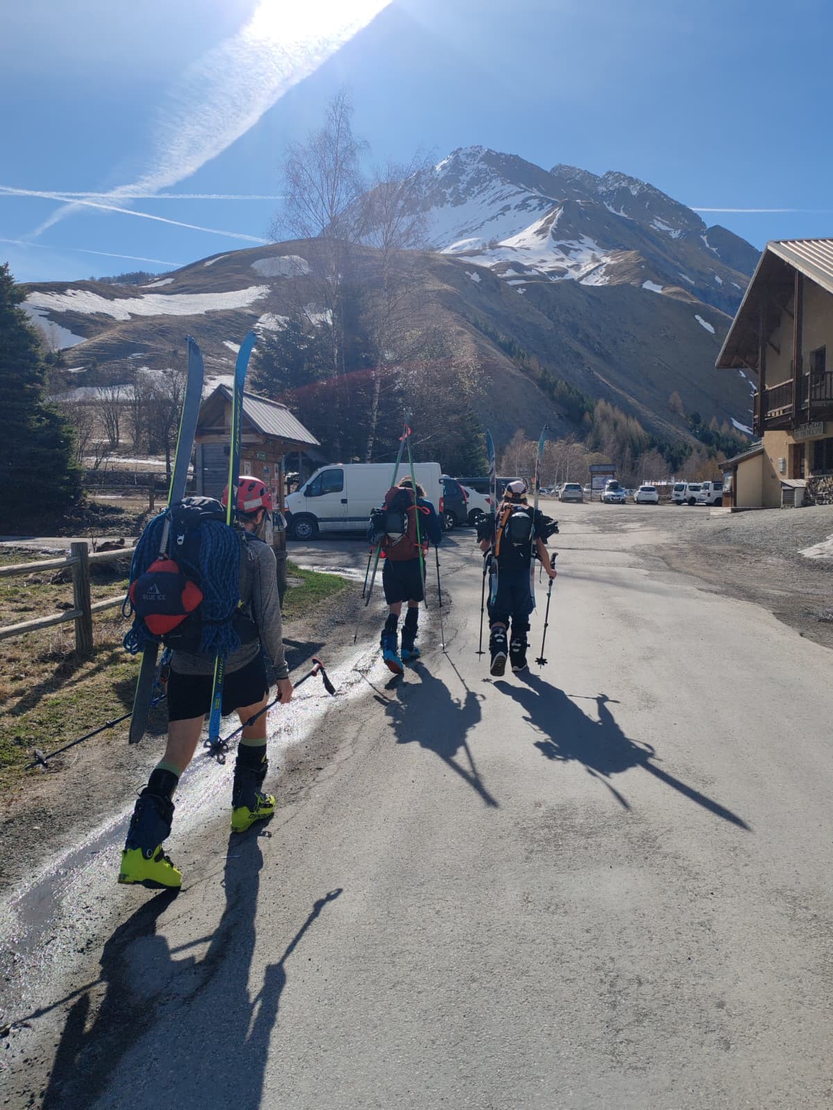 départ dans le printemps, que des shorts pour la première journée