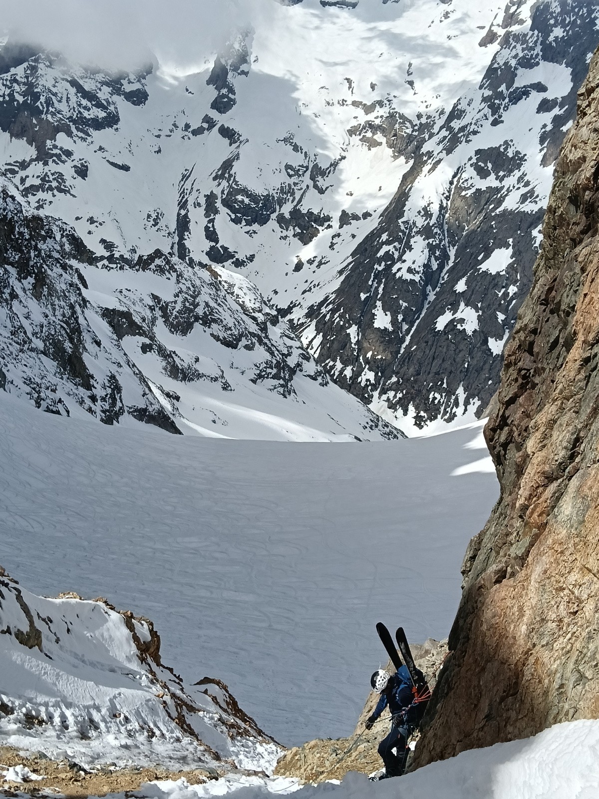 notre guide nous assure dans le col de Casse Déserte