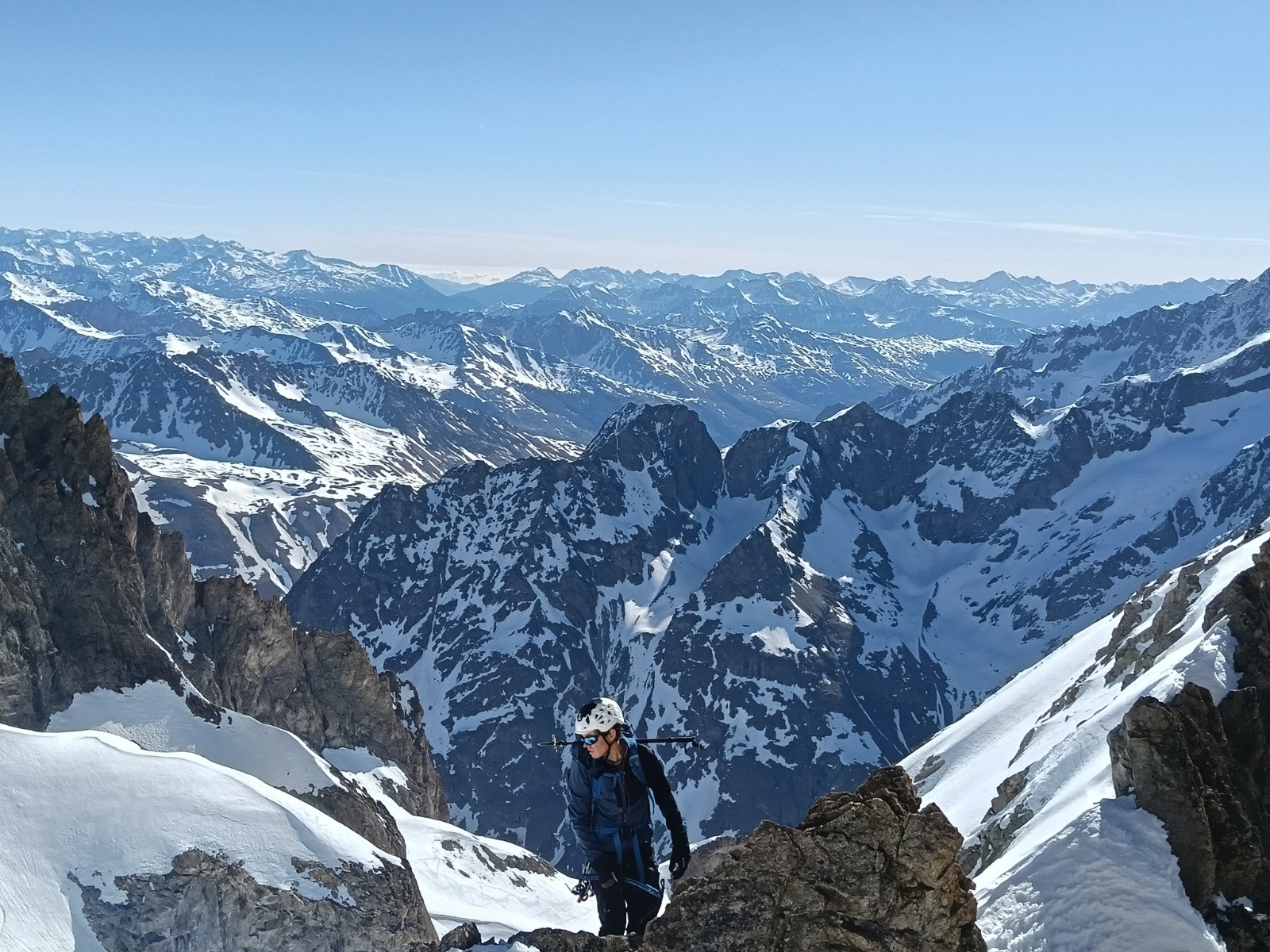 l'Italien avec les nuages d'Italie dans le dessous (l'air est très bien en Italie)