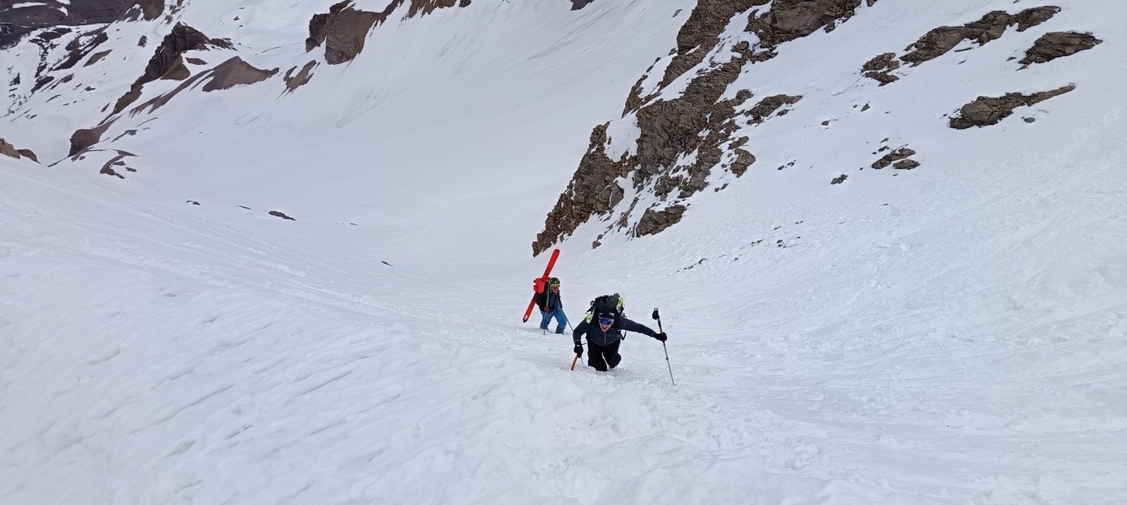 Skis sur le sac&nbsp;