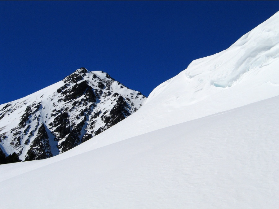 Petit Péric : avec de belles corniches .