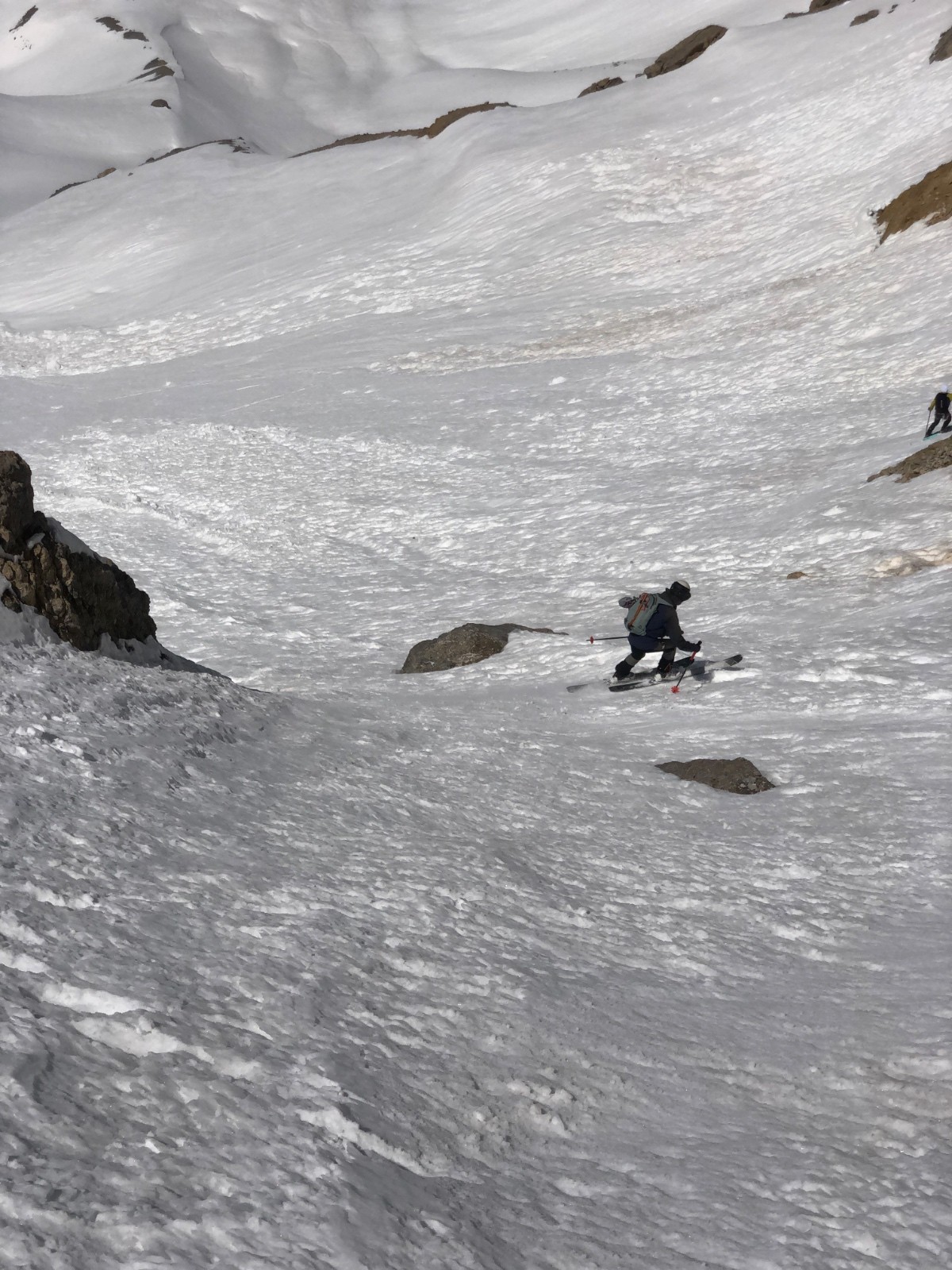 &nbsp;Neige dure à la descente N du col