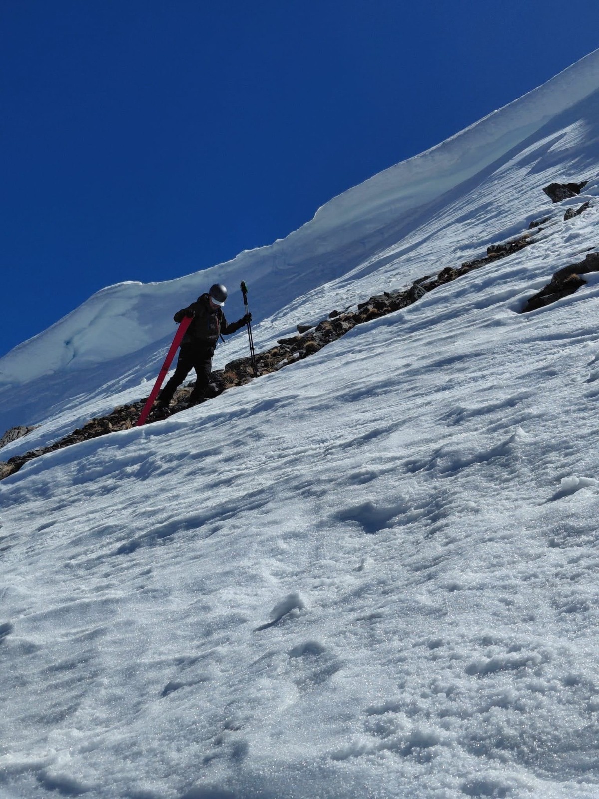 &nbsp;dans le couloir, en galère dans un pierrier. A mon avis, d'ici semaine pro ça va plus passer...