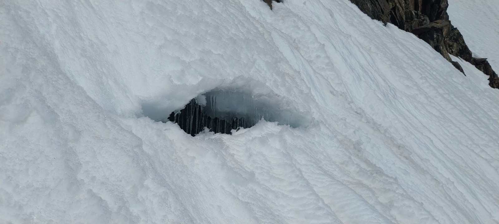 &nbsp;Stalactites&nbsp;