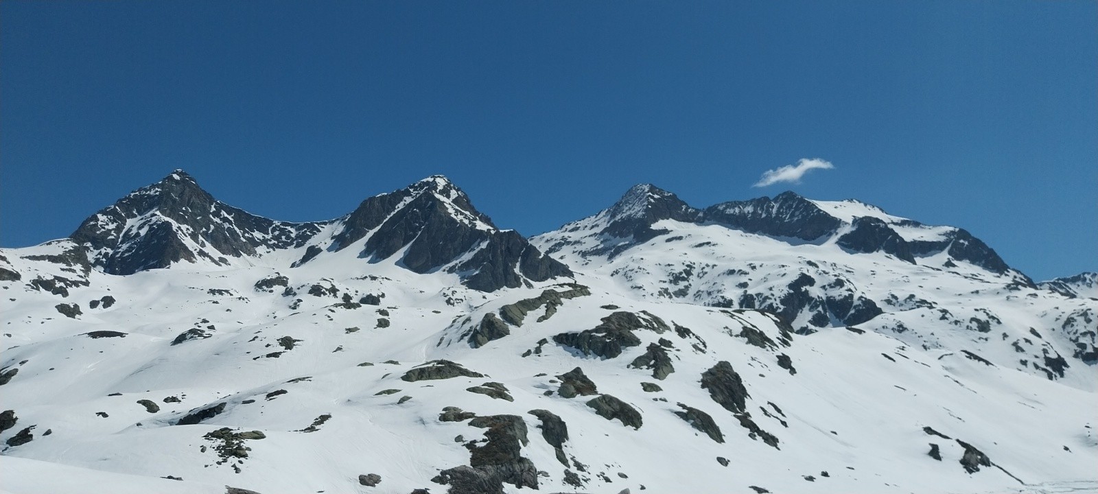 &nbsp;Rocher Badon/Blanc, Pyramide et Toit