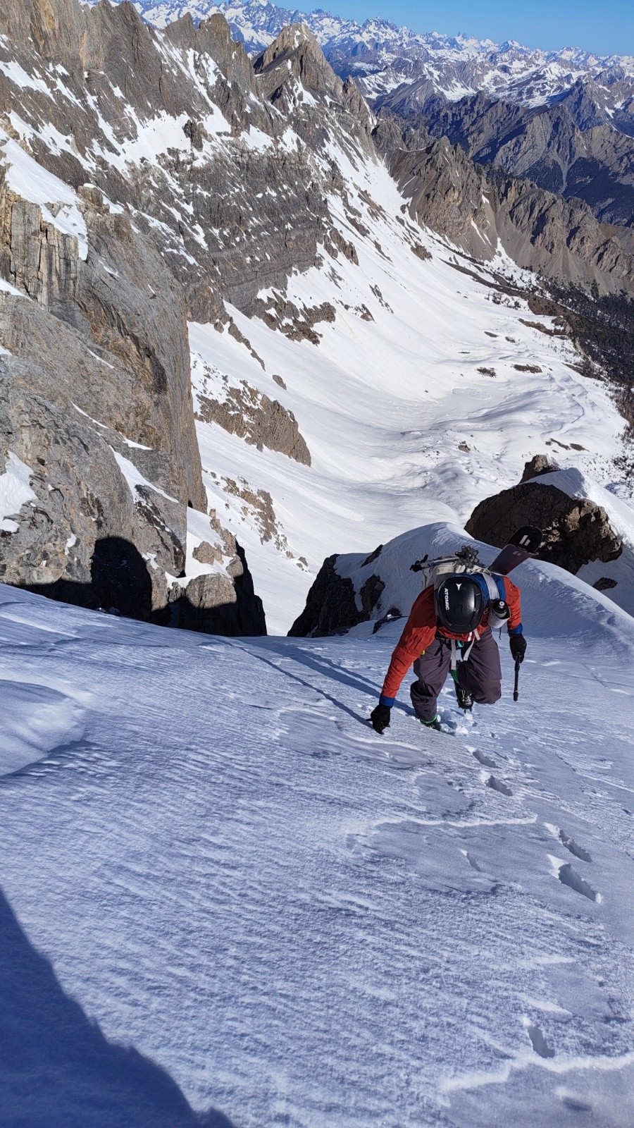 On rejoint la voie classique