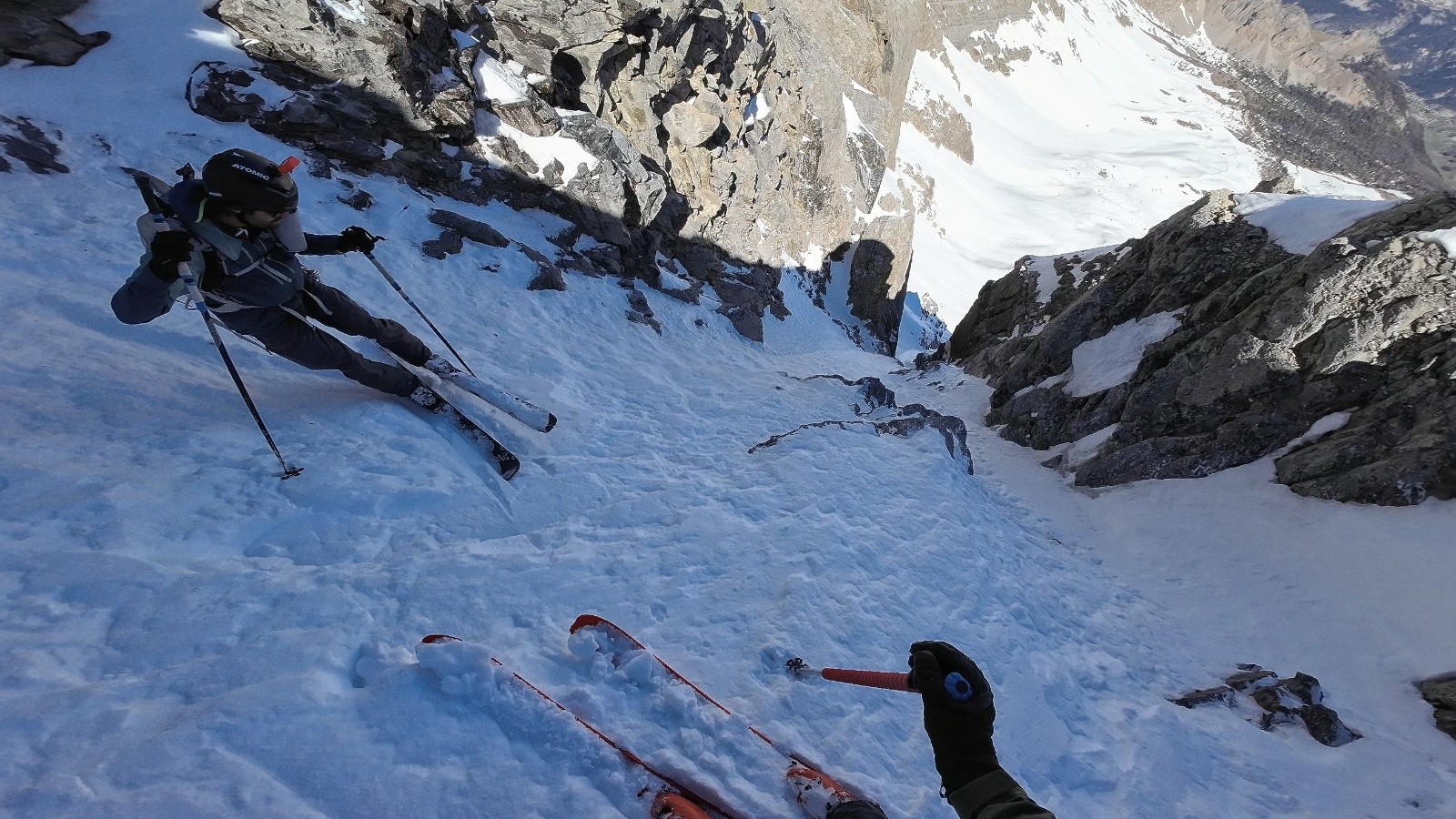 En haut de l'entaille