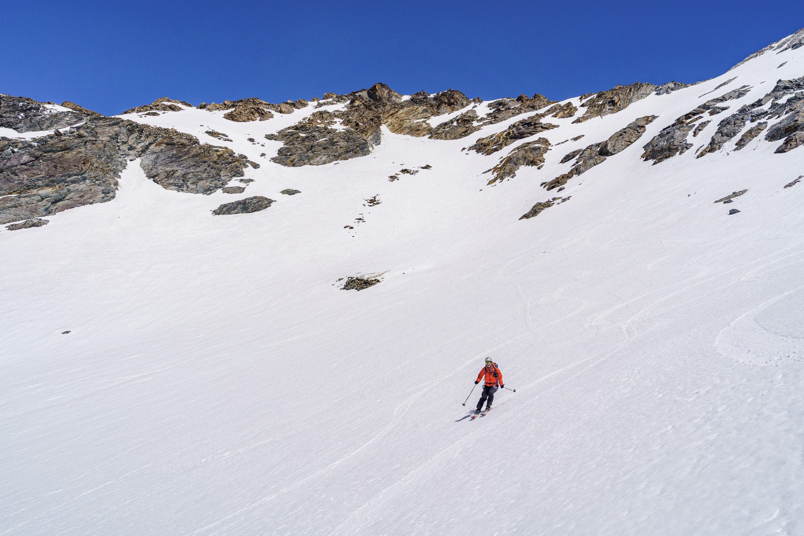 Face W du col de Labby, moquette parfaite à 14h.&nbsp;