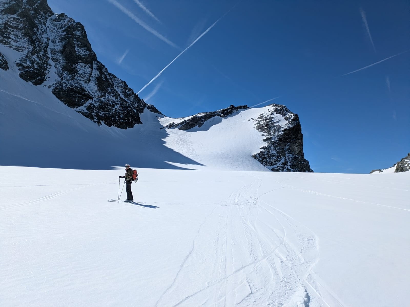 &nbsp;Après quelques bons virages poudreux sous le col du Meitin