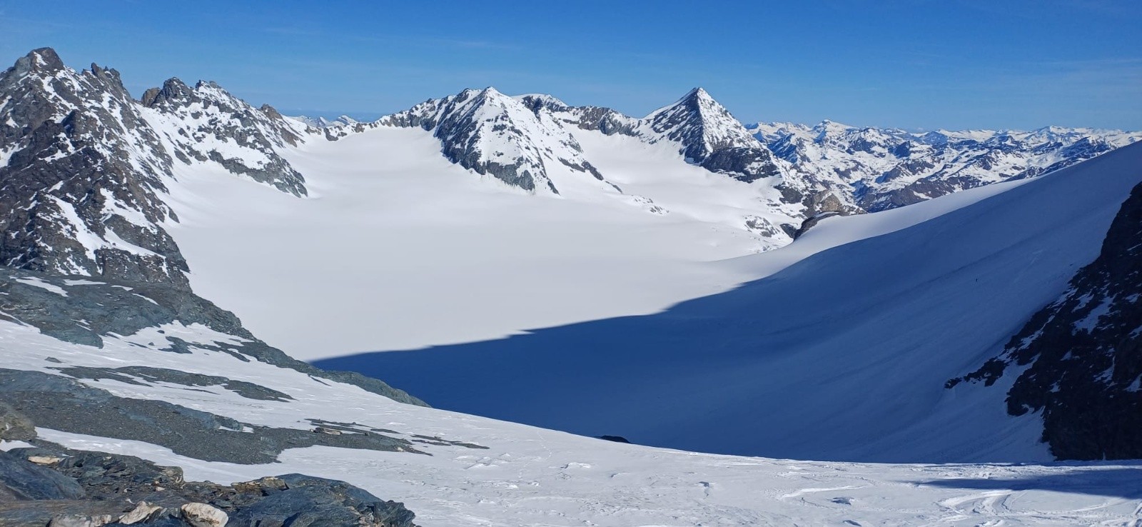 &nbsp;Depuis le Col du Meitin, passage en poudre sous le col
