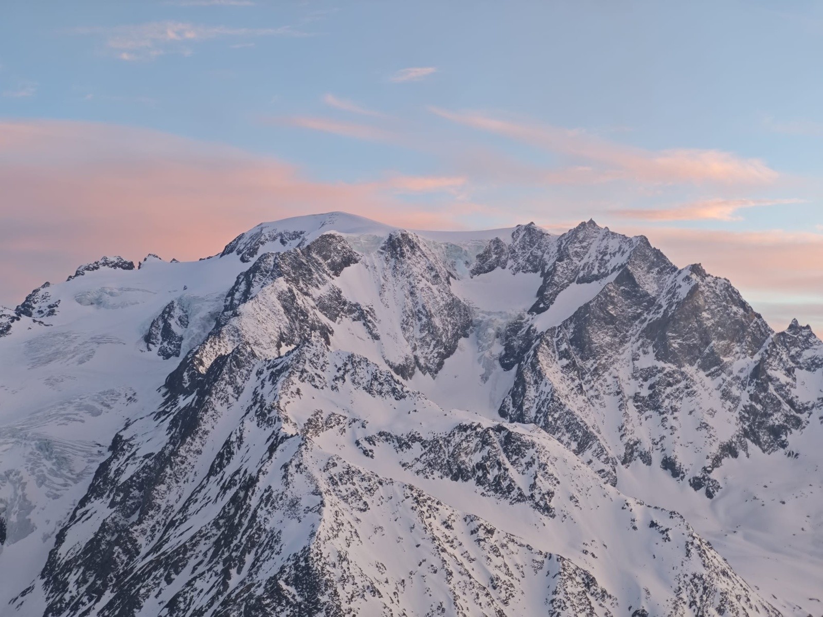 &nbsp;Vélan au couchant