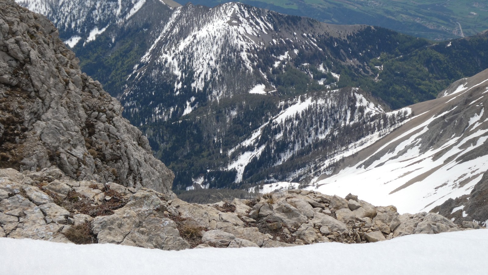 &nbsp;Vue plongeante depuis le Pic de Bure