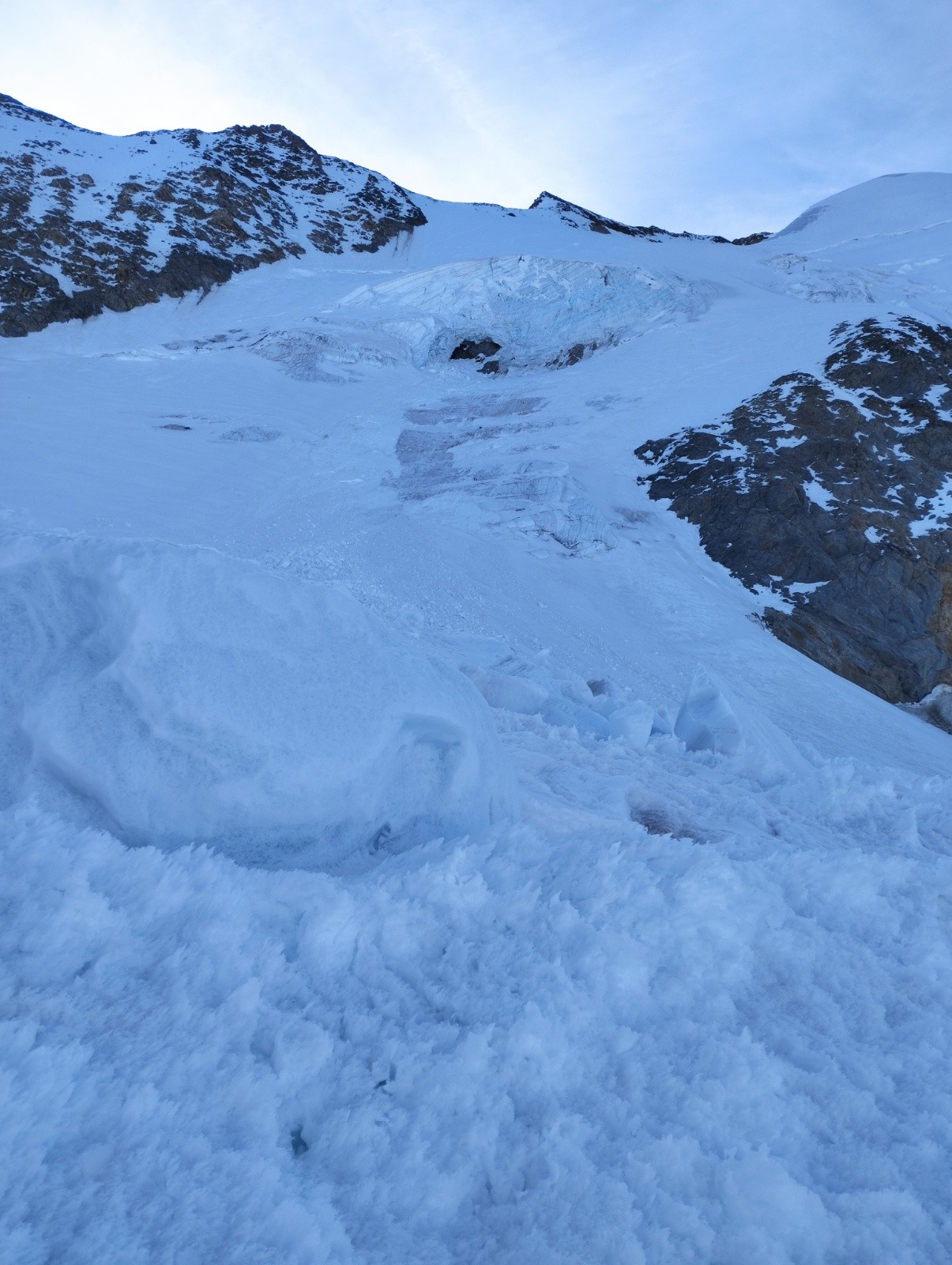&nbsp;Anciennes chutes de serac